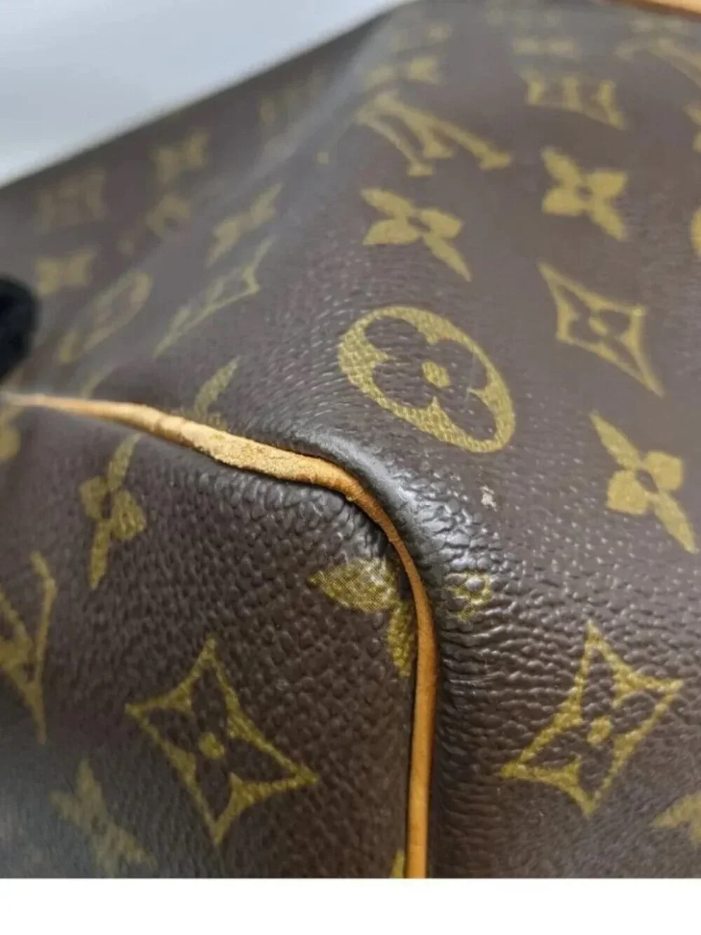 LOUIS VUITTON Monogram Keepall 50